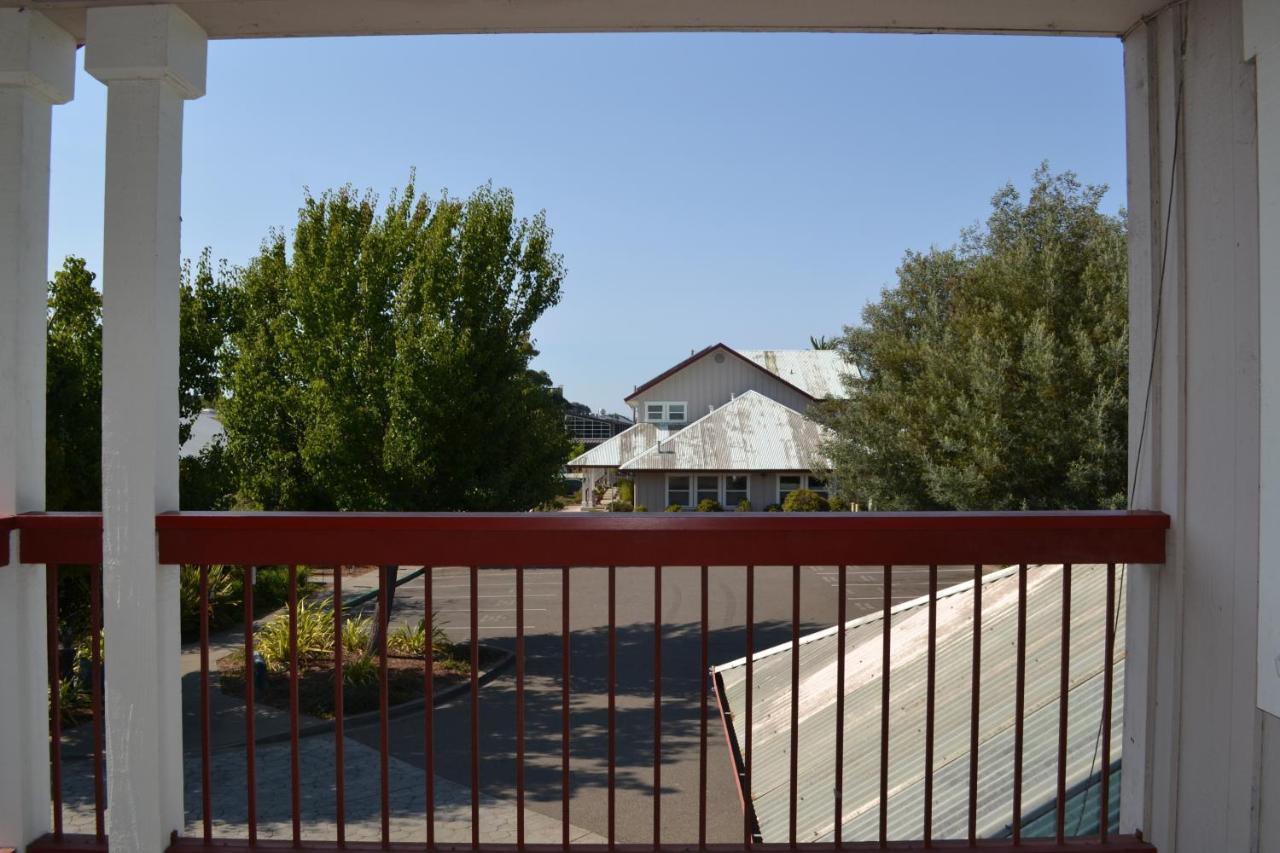 Sebastopol Inn Esterno foto